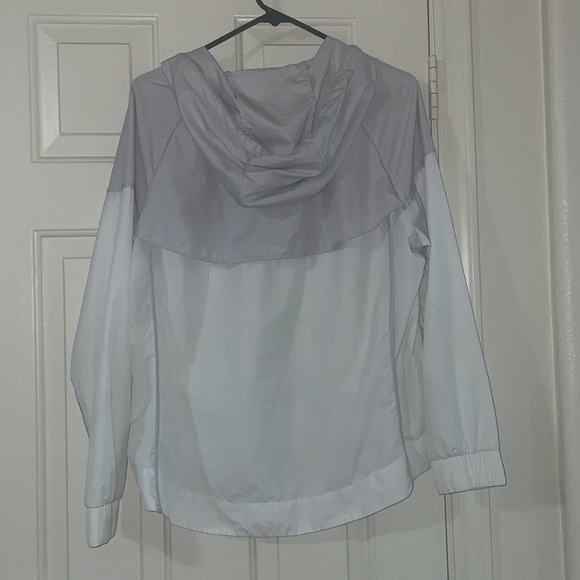 Nike Jacket - Picture 2 of 5